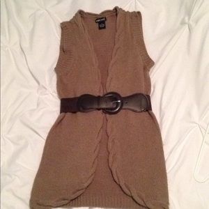 Sleeveless tan cardigan with brown belt
